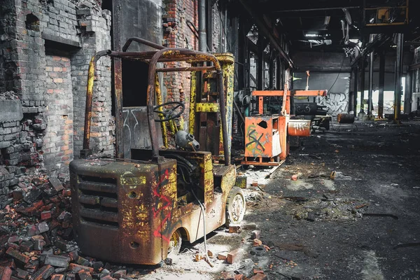 Detroit, Michigan, Estados Unidos - 18 de outubro de 2018: Vista da Fábrica de Ferro Cinzento abandonada em Detroit. Detroit Gray Iron Foundry foi uma das várias empresas de fundição localizadas ao longo da frente da água — Fotografia de Stock