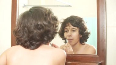 Genç tıraş ilk kez, Genç çocuk uygulama traş köpüğü, Cilt Bakımı, krem, yüz, 4k