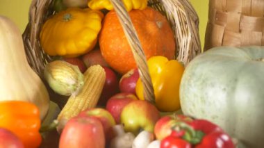 renkli natürmort. Sonbaharda hasat. 4 k. odağı taşıyarak. yakın çekim