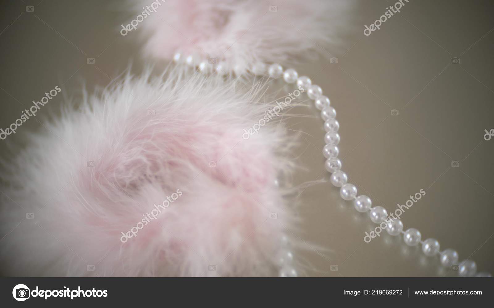 Fur Handcuffs Beautiful Exquisite Sex Toys For Adults On A