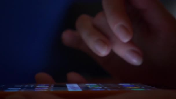 Close-up, womans fingers on the touchscreen of the smartphone. woman uses a mobile phone — Stock Video