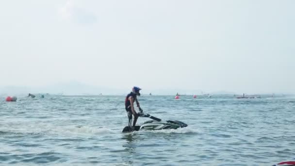 Tayland, Pattaya, Jomtien Beach, 12.07.2018. Aqua spor yarışmaları. — Stok video