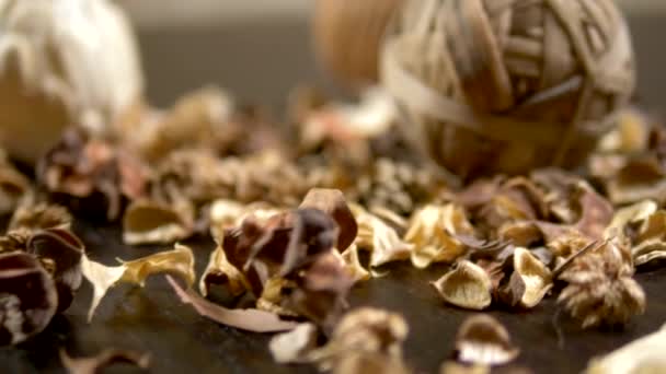 Fond abstrait, texture des fleurs séchées. Potpourri. Gros plan. fleurs séchées et graines utilisées pour l'aromathérapie .