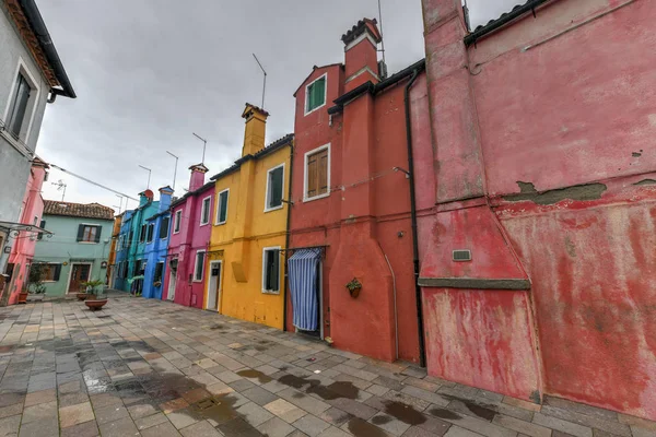 Coloridas Casas Canales Isla Burano Venecia Italia —  Fotos de Stock