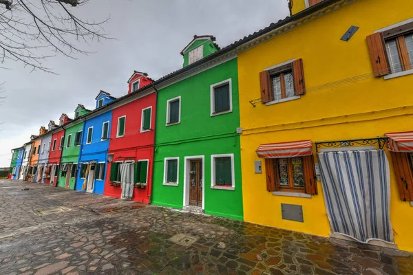 Coloridas Casas Canales Isla Burano Venecia Italia —  Fotos de Stock