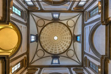 Florence, İtalya - 22 Mart 2018: İç görünümü Medici Şapel Floransa, İtalya. Simgesel Yapı San Lorenzo Bazilikası'nın bir parçasıdır.