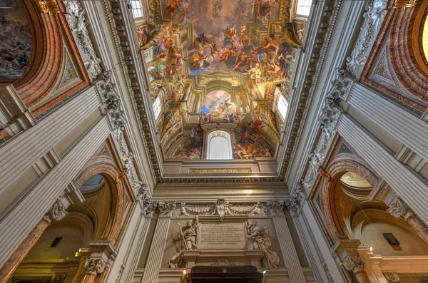 Roma Marzo 2018 Soffitto Cupola Splendidamente Dipinti Della Chiesa Sant — Foto Stock