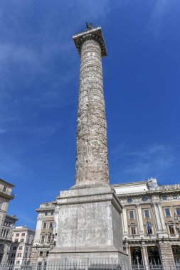 Mermer sütun in Marcus Aurelius Roma, İtalya Piazza Colonna Meydanı'nda. Yaklaşık 100 2. yüzyılda inşa edilmiş ve sarmal rahatlattı featuring x yüksek Dor bir sütundur.