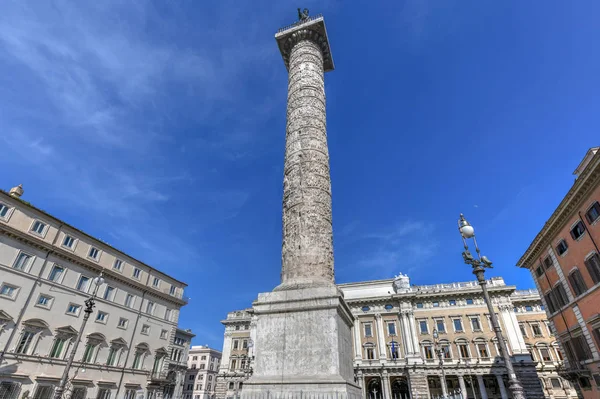 Marmurowe Kolumny Marcus Aurelius Placu Piazza Colonna Rzymie Włochy Doryckie — Zdjęcie stockowe