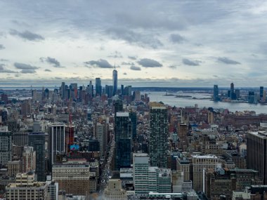 new york şehir silüeti havadan görünümü.