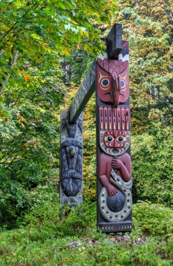 Totem direkleri t Brockton noktası Stanley Park, Vancouver, Kanada