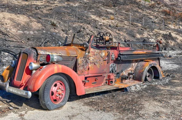 Camion Dei Pompieri Incendiati Malibu Seguito Degli Incendi California Nel — Foto Stock