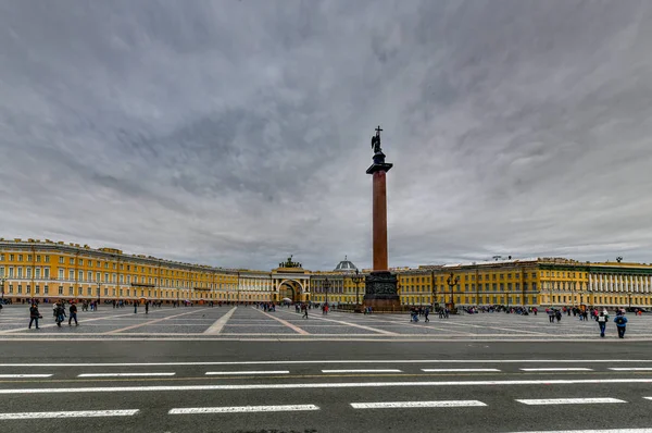 Alexander Column Palace Square Dvortsovaya Square Front General Staff Building — Stock Photo, Image