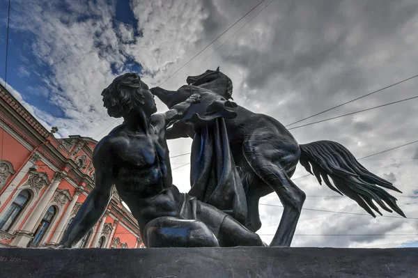 Escultura Del Domador Del Caballo Del Siglo Xix Puente Anichkov — Foto de Stock