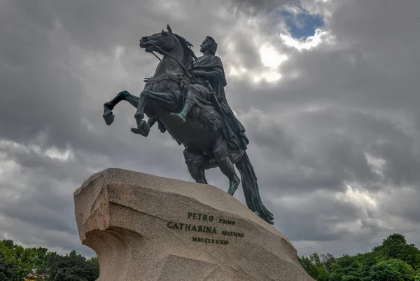 Estátua Equestre Cavaleiro Bronze Pedro Grande Praça Senado São Petersburgo — Fotografia de Stock