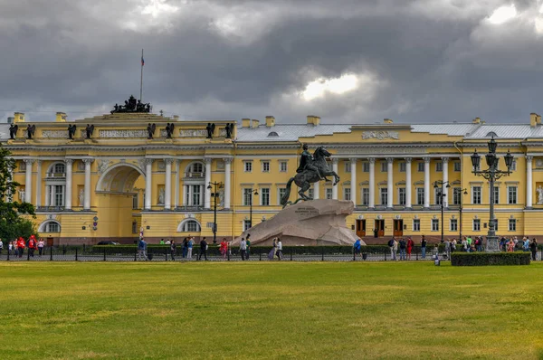 Brąz Jeździec Konny Pomnik Piotra Wielkiego Placu Senatu Sankt Petersburg — Zdjęcie stockowe