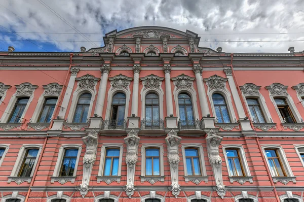 ロシアのネオ バロックのスタイルでサンクトペテルブルク ロシア連邦 2018 Beloselsky Belozersky 建物のファサードのウエストの数字 — ストック写真