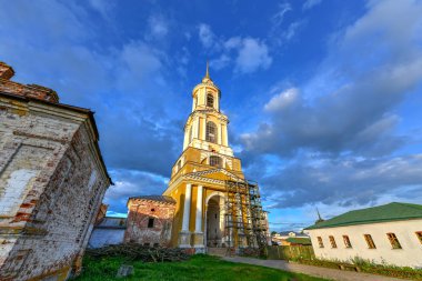 Saygıdeğer çan kulesi (Prepodobenskaya) içinde Suzdal, Vladimir Bölgesi, Rusya'nın altın yüzük