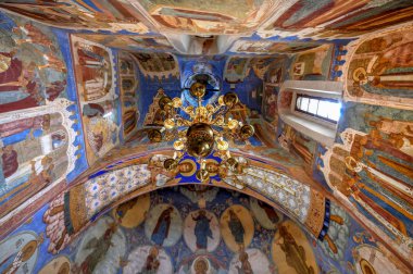 Suzdal, Rusya - 6 Temmuz 2018: Kurtarıcımız, Saint Euthymius Suzdal, Rusya'nın manastır başkalaşım katedral.