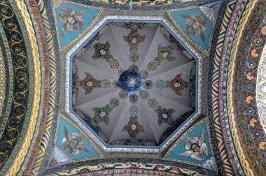 Kutsal Etchmiadzin Katedrali - Vagharshapat, Ermenistan