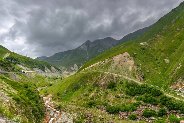 Panorama de montagne - Kazbegi, Géorgie — Photo