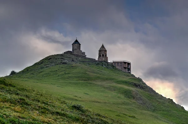 George Trinity Church - Kazbegi, Geórgia — Fotografia de Stock