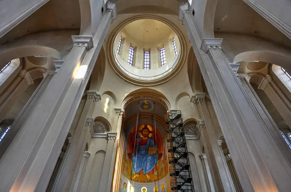 Kathedrale der Heiligen Dreifaltigkeit - Tiflis, Georgien — Stockfoto