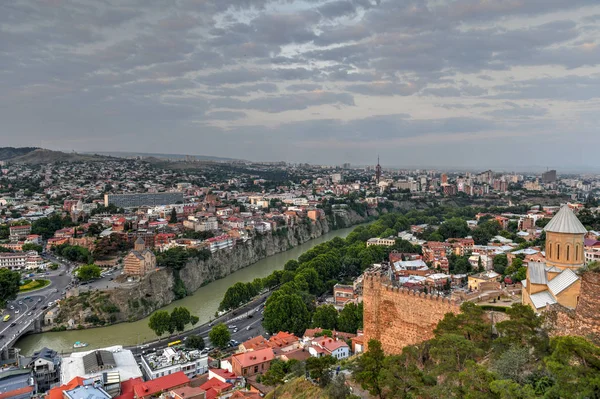 Vista panorámica de la ciudad - Tiflis, Georgia — Foto de Stock