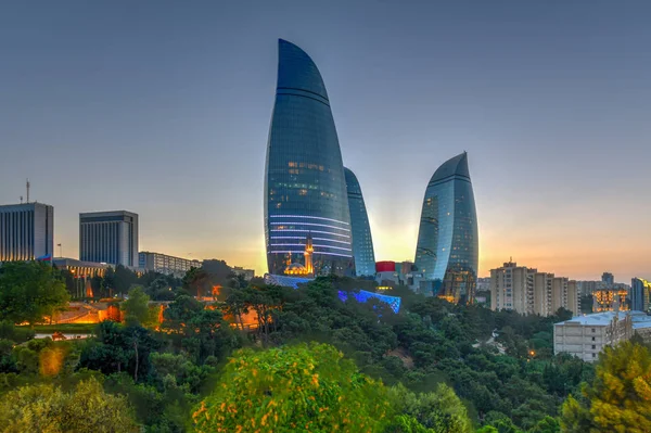 Torres de llama - Bakú, Azerbaiyán — Foto de Stock