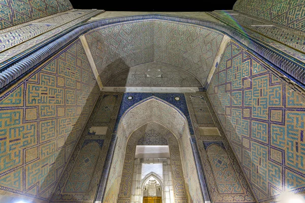 Мечеть Биби Ханым - Самарканд, Узбекистан — стоковое фото