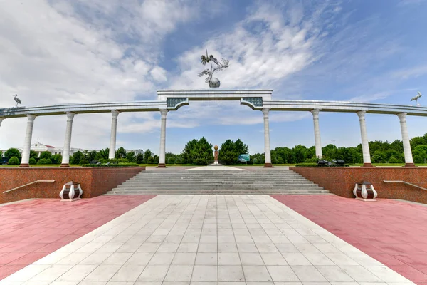 Unabhängigkeitsplatz - Taschkent, Usbekistan — Stockfoto