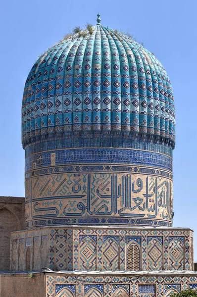 Mezquita Bibi Khanym - Samarcanda, Uzbekistán — Foto de Stock