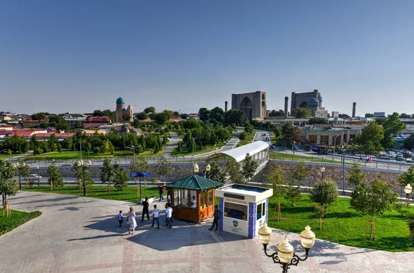 Mezquita Bibi Khanym - Samarcanda, Uzbekistán — Foto de Stock