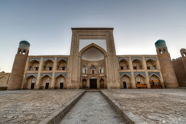 Qutlugh Murad Inaq Madrasah - Khiva, Uzbekistan — Stock Photo, Image