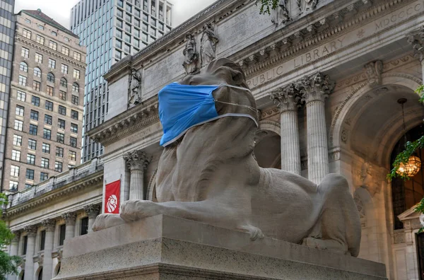 Nova York Eua Julho 2020 Leões Pedra Biblioteca Pública Nova — Fotografia de Stock