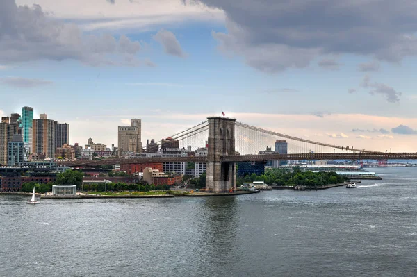 Vista Panorámica Del East River Puente Brooklyn Entre Brooklyn Manhattan — Foto de Stock