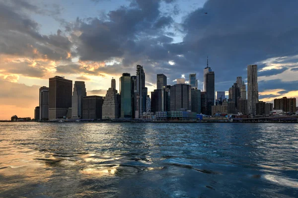 Panorámás Kilátás New York Városképre Brooklynból Naplementekor — Stock Fotó