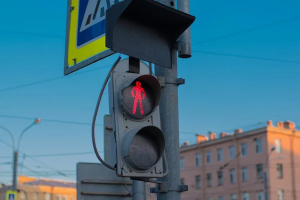 yayalar için yeşil trafik ışığı