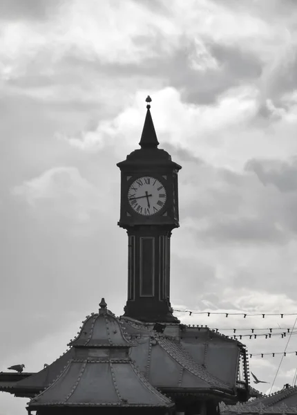 Clock Tower Entrance Brighton Pier — Stock Photo, Image