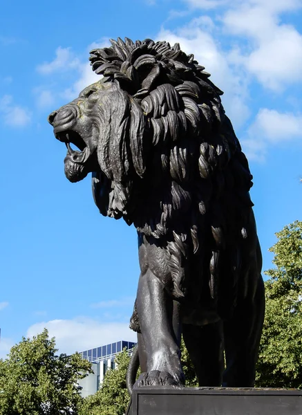 Reading Reino Unido Junio 2018 Estatua Del León Forbury Gardens — Foto de Stock