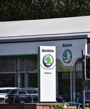 Reading, Büyük Britanya - 05 Mayıs 2018: Marshall Skoda araba bayilik Rose Kiln şeritte önü