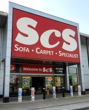 Reading, Büyük Britanya - 21 Nisan 2018: Scs mağaza önünde Brunel perakende Park okuma