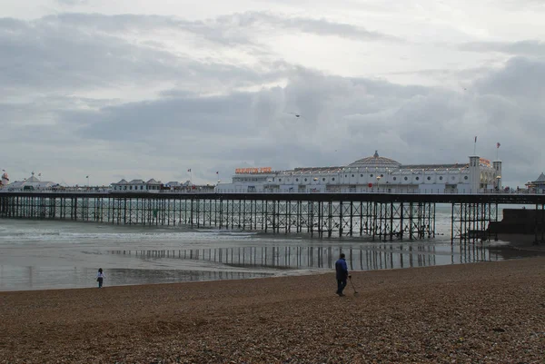 Brighton Regno Unito Agosto 2008 Brighton Pier Una Giornata Grigia — Foto Stock