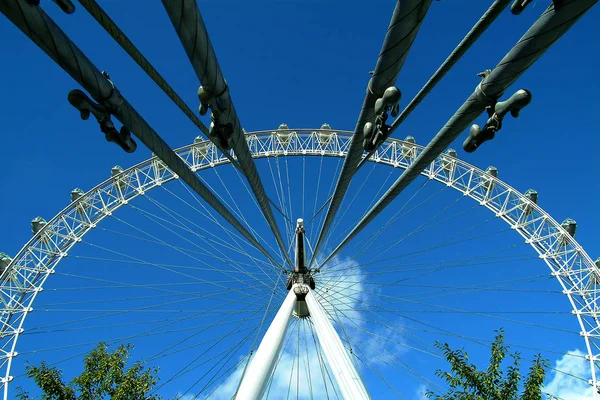 London England September 2004 Millennium Eye Blue Sky — Stock Photo, Image