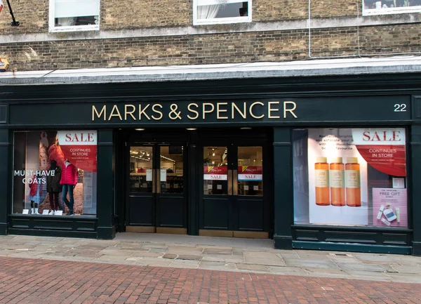 Marks and Spencers Frontage — Stock Photo, Image
