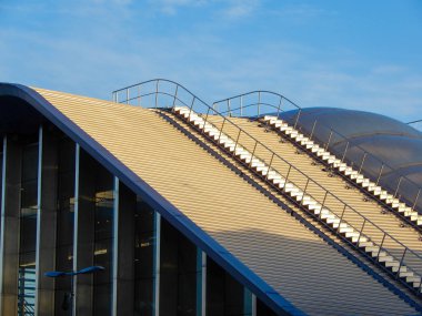 Rialway istasyonu çatı