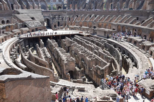 Multidões no Coliseu — Fotografia de Stock