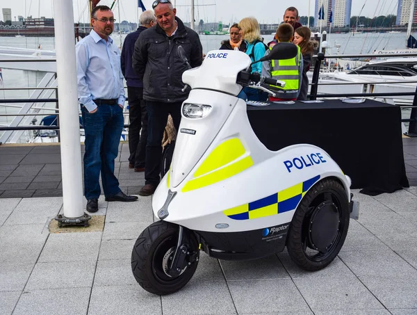 Trike polícia moderna — Fotografia de Stock