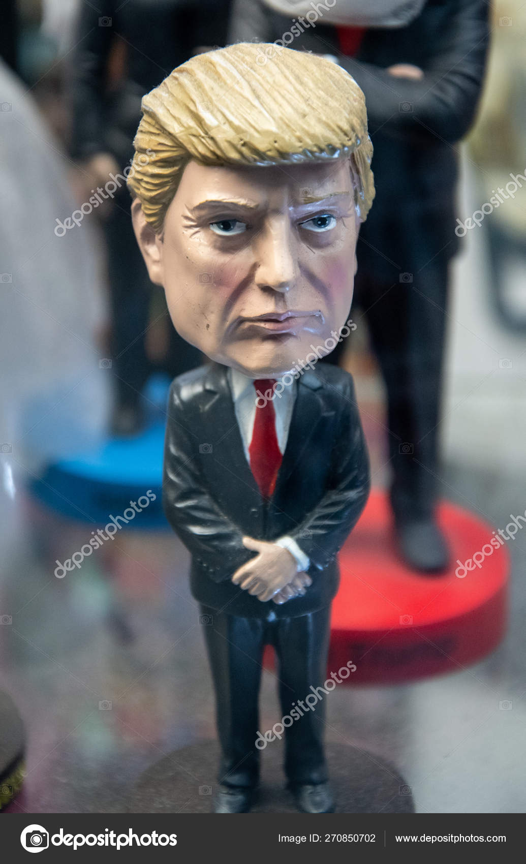 donald trump bobblehead doll