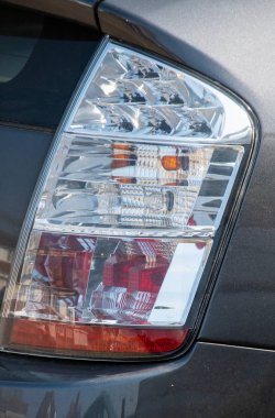 Reading, İngiltere - Mart 30 2019: Cressingham Road bir 2016 Toyota Prius araba stop lambası